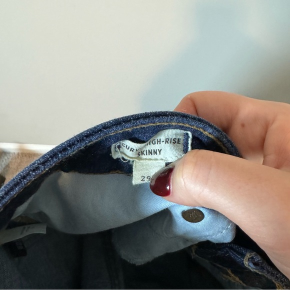 Madewell Curvy High Rise Skinny Jeans - Picture 8 of 8